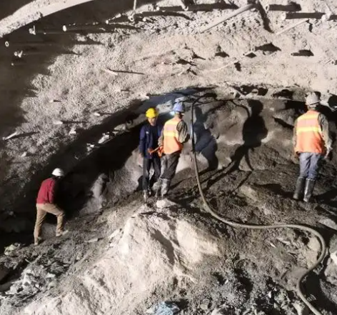 夏津拱顶带模注浆料的施工流程及注意事项